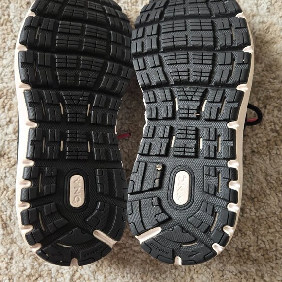 Brooks Addiction Running Shoes Size 7 - Picture 2 of 5